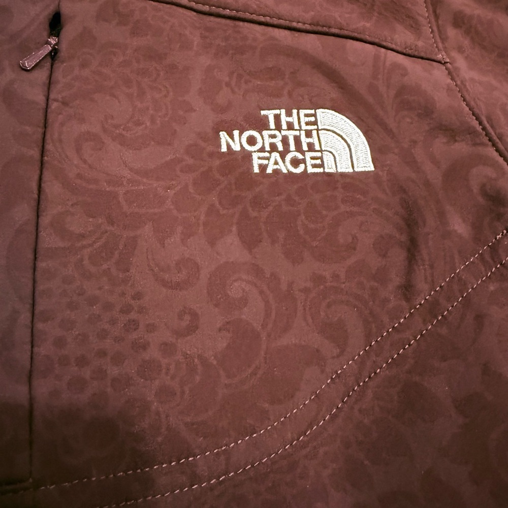 The North Face Apex Women's Purple Jacket - Picture 2 of 3